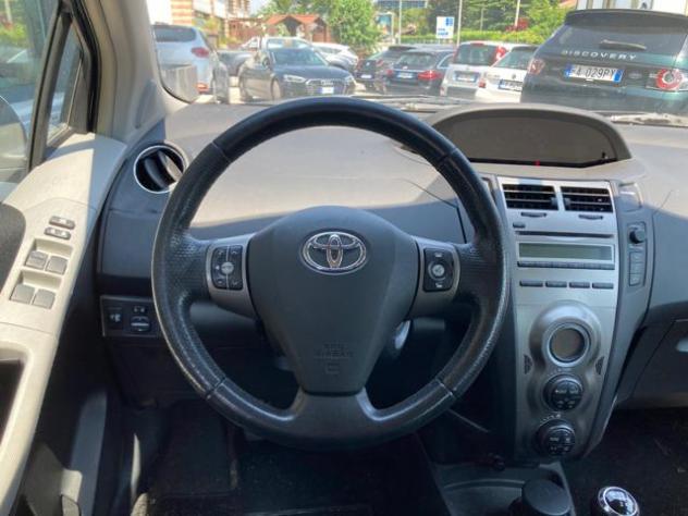 TOYOTA Yaris 1.3 5 porte Sol rif. 23836137 - Foto 10
