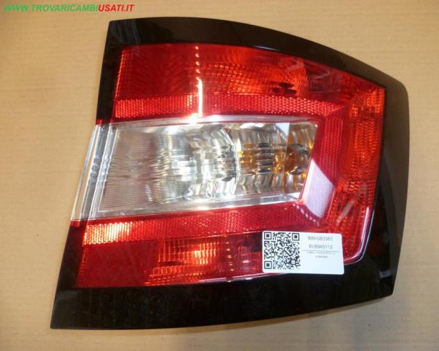 FANALE POST. D. 6V9945096 999-U63363 Parti elettriche  Fanaleria  Fanali  Fanale post. dx. SKODA - FABIA - 01-02-2015 -