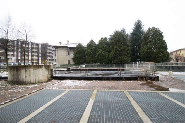 Terreno di 700 m² in vendita a Oggiono