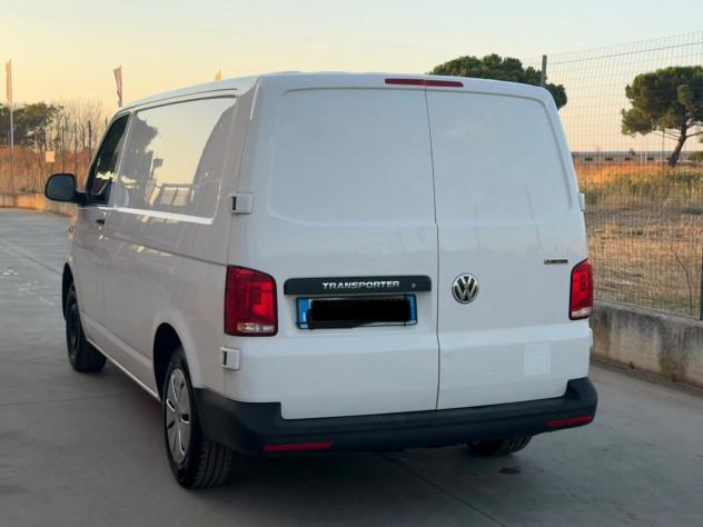 Volkswagen Transporter 2.0 TDI 150CV DSG PC Furgone - Foto 5