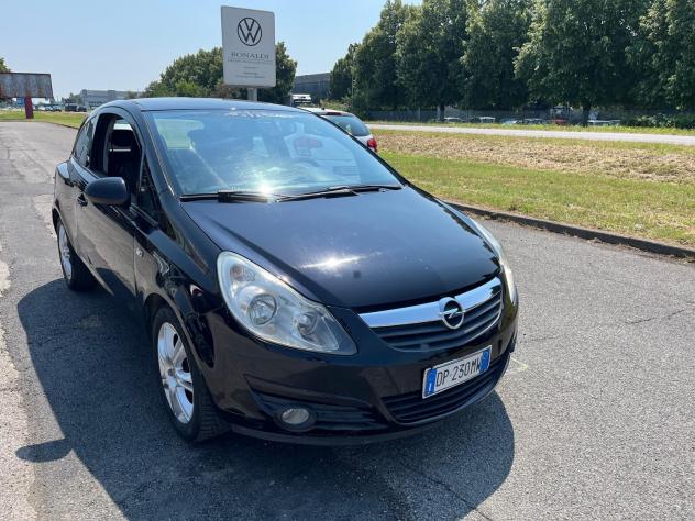 Opel Corsa 1.0 12V 3 porte - Foto 2