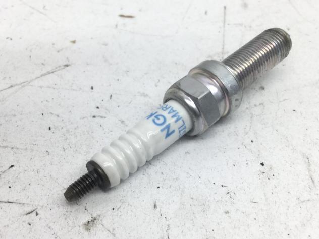 HONDA CBR RR ABS KM0 600 CANDELA NGK SILMAR9C9 2024 2026 PC69A4RK - Foto 4