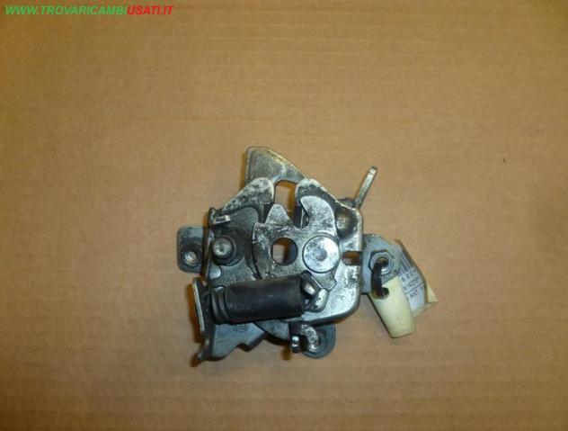 SERRATURA COFANO ANT. FIAT 500 (312-3P/83)  Carrozzeria  Lamierati esterni  Cofano  Serratura cofano ABARTH - 500 / 595 / 695 - 01-07-2008 - 01-05-201