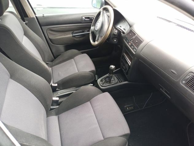 Volkswagen Golf 1.9 TDI/110 CV cat 5 porte Highline - Foto 3