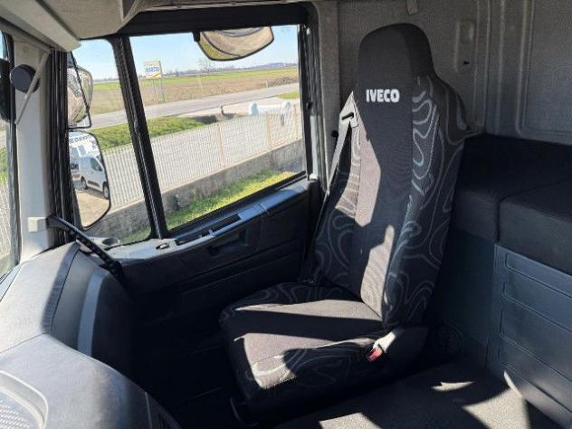 IVECO STRALIS AT260S46/P GRU FASSI - Foto 7