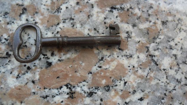 ANTICA CHIAVE IN FERRO BATTUTO - femmina - - Foto 2