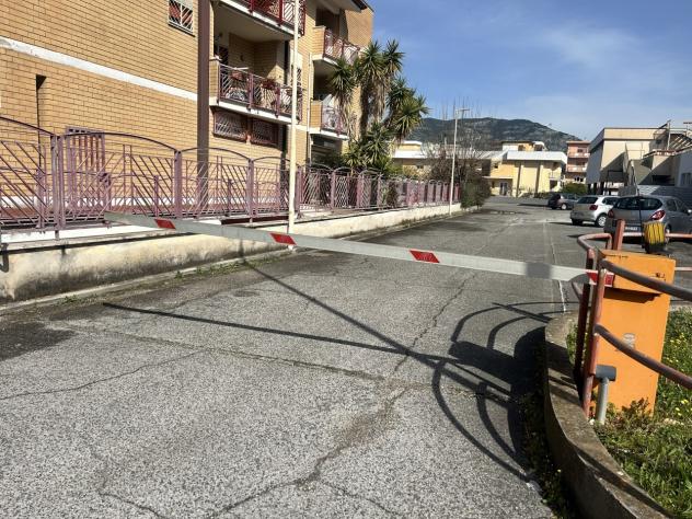 Scoperto in vendita a Terracina