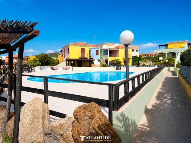 Trilocale vista mare con giardino, piscina e garage a Castelsardo – Lu Bagnu - Foto 10