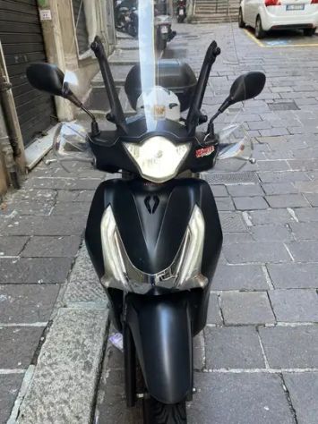 Honda SH 150i con ABS (Ottimo Stato) VENDO A 1300 €
