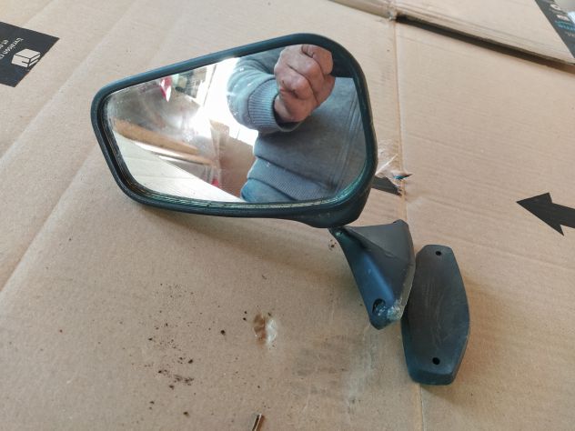 RICAMBIO -SPECCHIETTO ANTERIORE SINISTRO PER AUTO