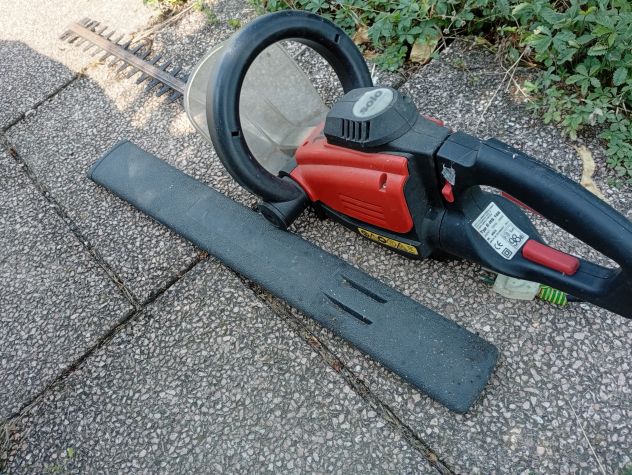 baratto tagliasiepe con sega manuale elettrica per legno
