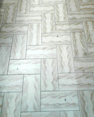 GRES PORCELLANATO cm 10x20 PER ESTERNO  12 mq