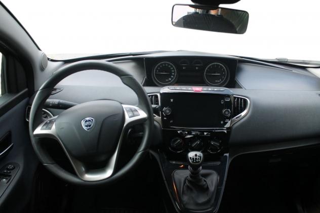 Lancia Ypsilon 1.0 FireFly 5 porte S&S Hybrid Gold - Foto 7