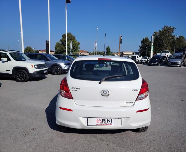 Hyundai i20 1.1 CRDi 5p. Classic -NEOPATENTATI - Foto 6