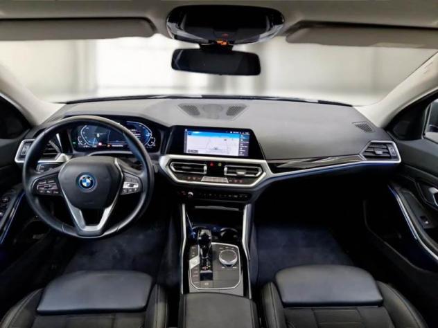 BMW Serie 3 330e xDrive auto FINO A 3 ANNI DI GARANZIA - Foto 2