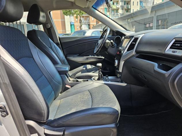 SsangYong Tivoli 1.6 D 114cv AWD GANCIO TRAINO - Foto 9