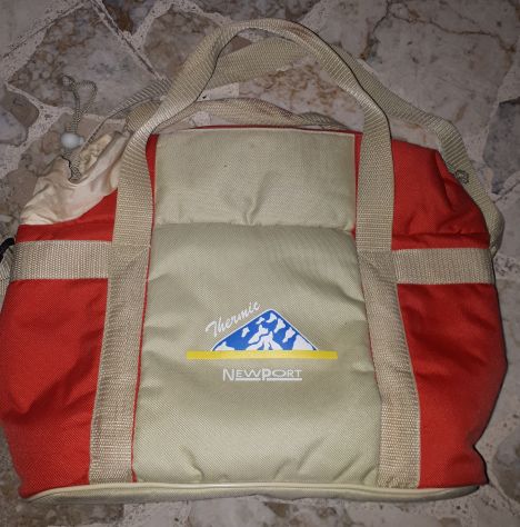 Borsa Frigo Tracolla con porta bottiglia