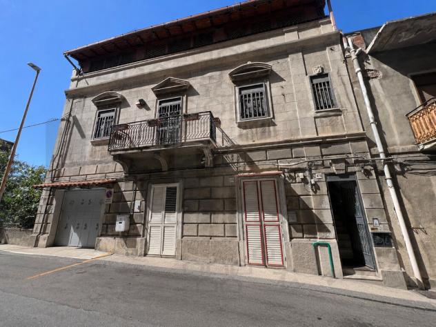 VILLA di 6 vani e di 160 mq (MESSINA) rif. 2VS18242