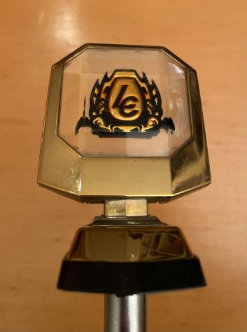Toyota Land Cruiser HJ60 HJ61 - Logo cofano originale