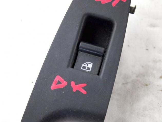 156150332 COMANDO INTERRUTTORE ALZA-VETRO ALZA-CRISTALLO PORTA POSTERIORE DESTRA ALFA ROMEO GIULIETTA 1.4 G 88KW 6M 5P (2018) RICAMBIO USATO - Foto 2