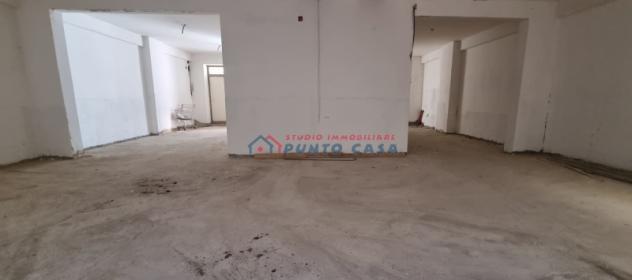 VIA VESPRI – Magazzino di 200 mq ca. - vano unico. Da rifinire. Euro 63 MILA - Foto 4