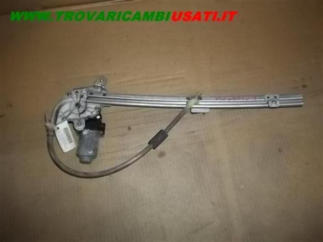 ALZACRISTALLO ELETTRICO PORTA POST.S.CON MOTORINO 2 FILI RENAULT LAGUNA (B74/K74)  Carrozzeria  Lamierati esterni  Porte  Alzacristallo por RENAULT -