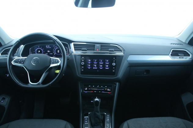 Volkswagen Tiguan 1.4 TSI eHYBRID Life DSG / Fari LED - Digital Cockpit Pro - App-Connect Wireless - Park Pilot Sensori di parcheggio anteriori e pos - Foto 8