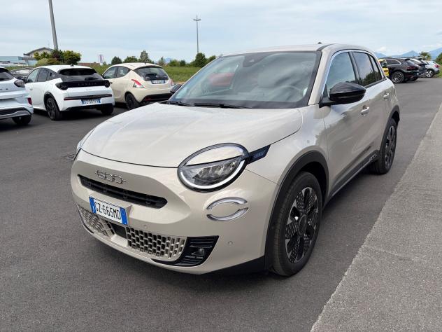 Fiat 600 Hybrid 110 CV DCT MHEV La Prima - Foto 2