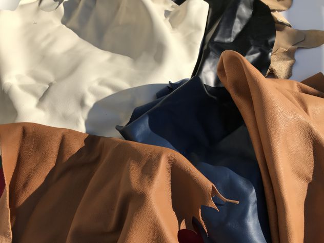 Pezzami in pelle per esportazione