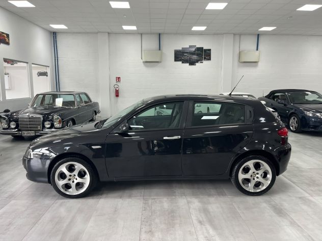 Alfa Romeo 147 5p 1.6 ts 16v 105cv - Foto 8