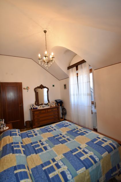 Ampio appartamento di 120 mq con cantina - Foto 4