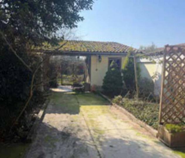 Immobile in asta di 195 m² con più di 5 locali e box auto in vendita a Lomello - Foto 2