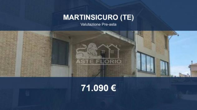 Immobile in asta di 199 m² con più di 5 locali in vendita a Martinsicuro