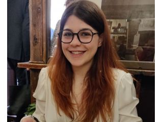 Dott.ssa Magistrale in Chimica: Lezioni di Chimica e Fisica per Scuole Superiori