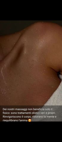 Studio professionale con Massaggiatrice Tantra italiana, aperto nel weekend Tel:3715104985