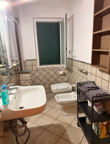 FIUMICINO GRAZIOSO BILOCALE ARREDATO CON BALCONE - Foto 3