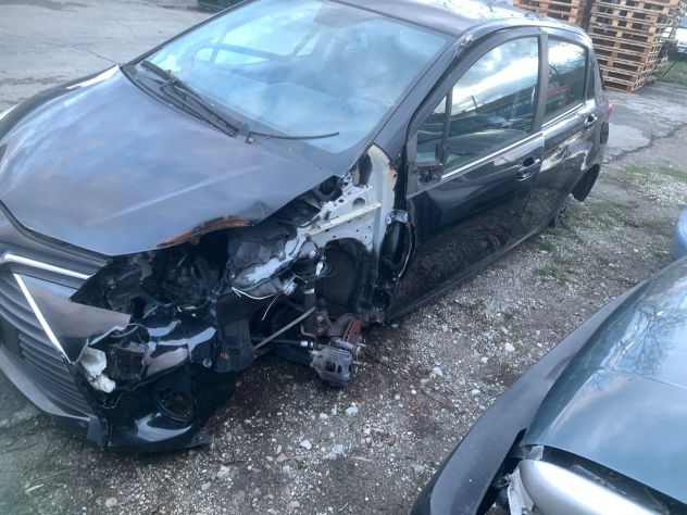 Ricambi usati Toyota Yaris 2015 1kr benzina - Foto 10