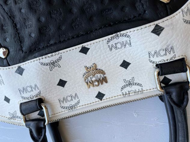 MCM borsa donna in pelle nera usata - Foto 7