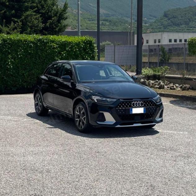 AUDI A1 allstreet (30) 1.0 TFSI S tronic 81KW/110CV rif. 23872913 - Foto 4