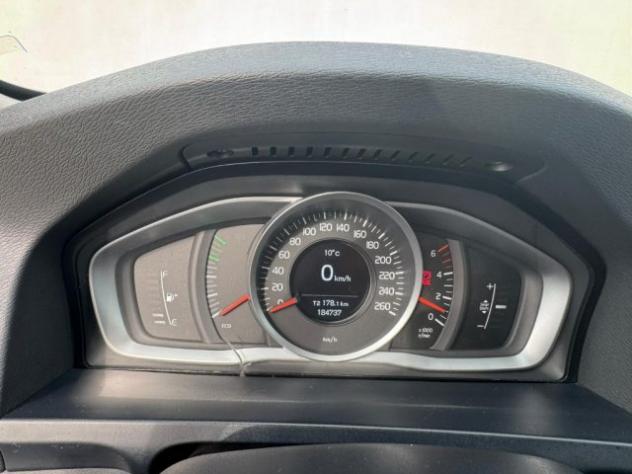 VOLVO V60 D2 R-design Momentum rif. 23235148 - Foto 9