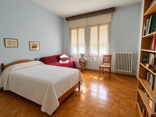 CASA INDIPENDENTE di 6 vani e di 180 mq (CONEGLIANO) rif. SM68 - Foto 3