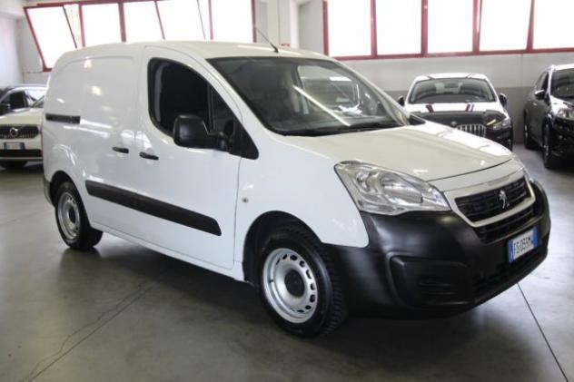 PEUGEOT Partner BlueHDi 100 L1 Furgone + IVA 22% rif. 23851461 - Foto 3