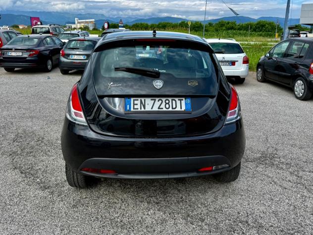 Lancia Ypsilon 1.2 69 CV 5 porte GPL Ecochic Silver - Foto 6