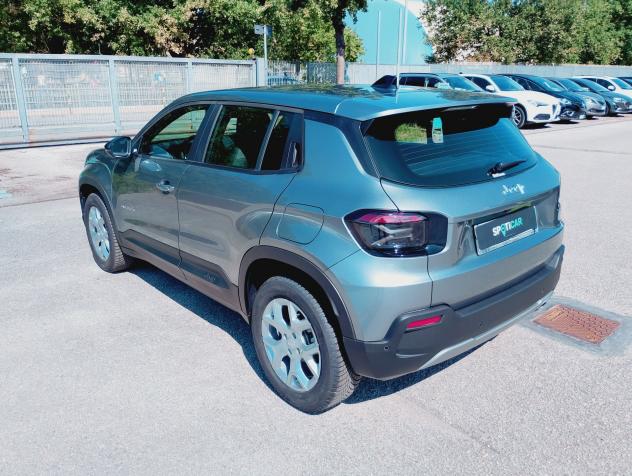 Jeep Avenger e-Hybrid 1.2 MHEV e-Hybrid Turbo Altitude - Foto 2