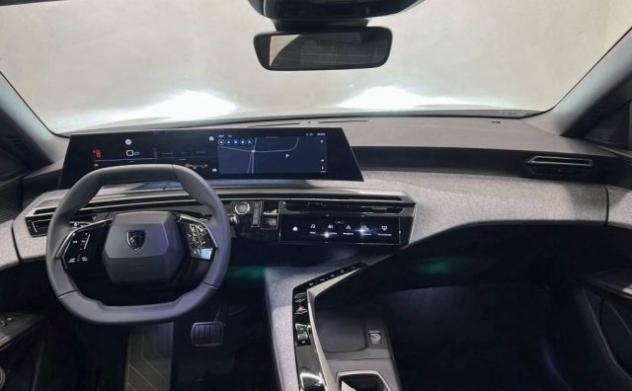 PEUGEOT 3008 1.2 Hybrid 145cv e-DCS6 Allure Navi 360 - Km 0 rif. 23648761 - Foto 7