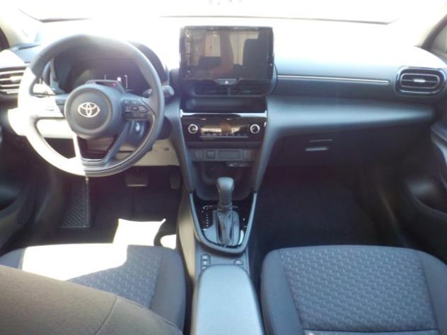 TOYOTA Yaris Cross 1.5 Hybrid E -CVT rif. 24220387 - Foto 5