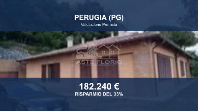 Immobile in asta di 351 m² con più di 5 locali e box auto in vendita a Perugia