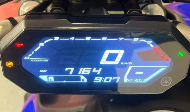 YAMAHA MT-07 2022 - Foto 3