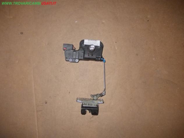 SERRATURA PORTELLO 2 FILI CON PULSANTE OPEL MERIVA (X03) 1.6 / 1.8 / 1.7 CDTI  Carrozzeria  Lamierati esterni  Portello  Serratura port OPEL - ASTRA F