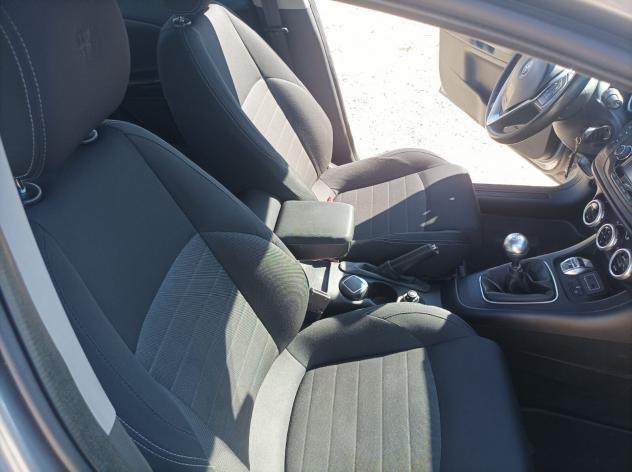 Alfa Romeo Giulietta 1.6 JTDm 120 CV Super - Foto 8